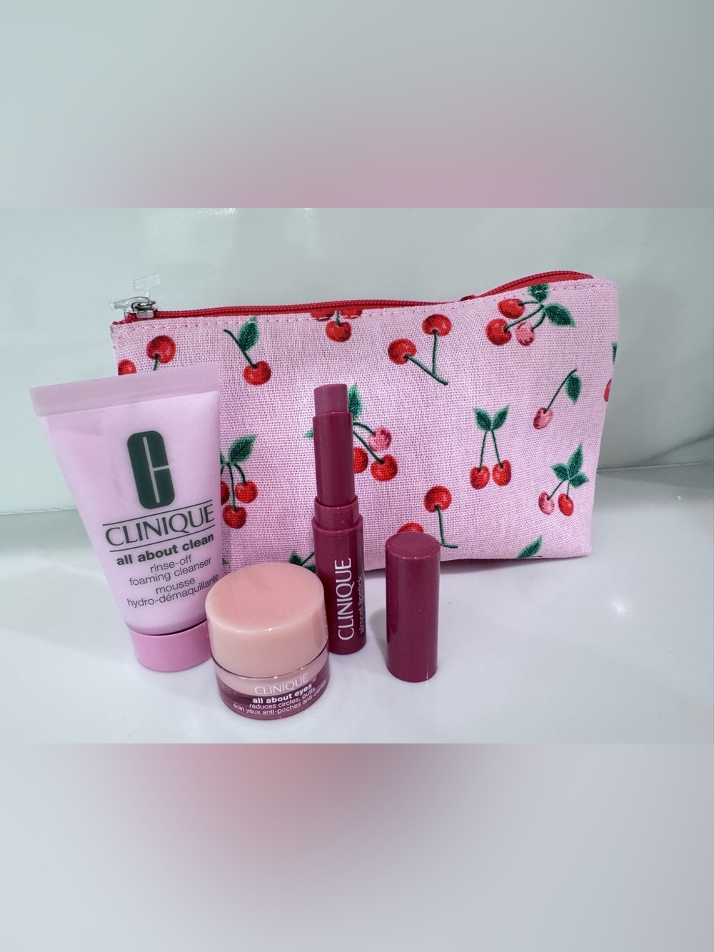 CLINIQUE NWT Gift: Pink Honey Almost Lipstick, All About Eyes, Foaming Cleanser - Picture 4 of 8